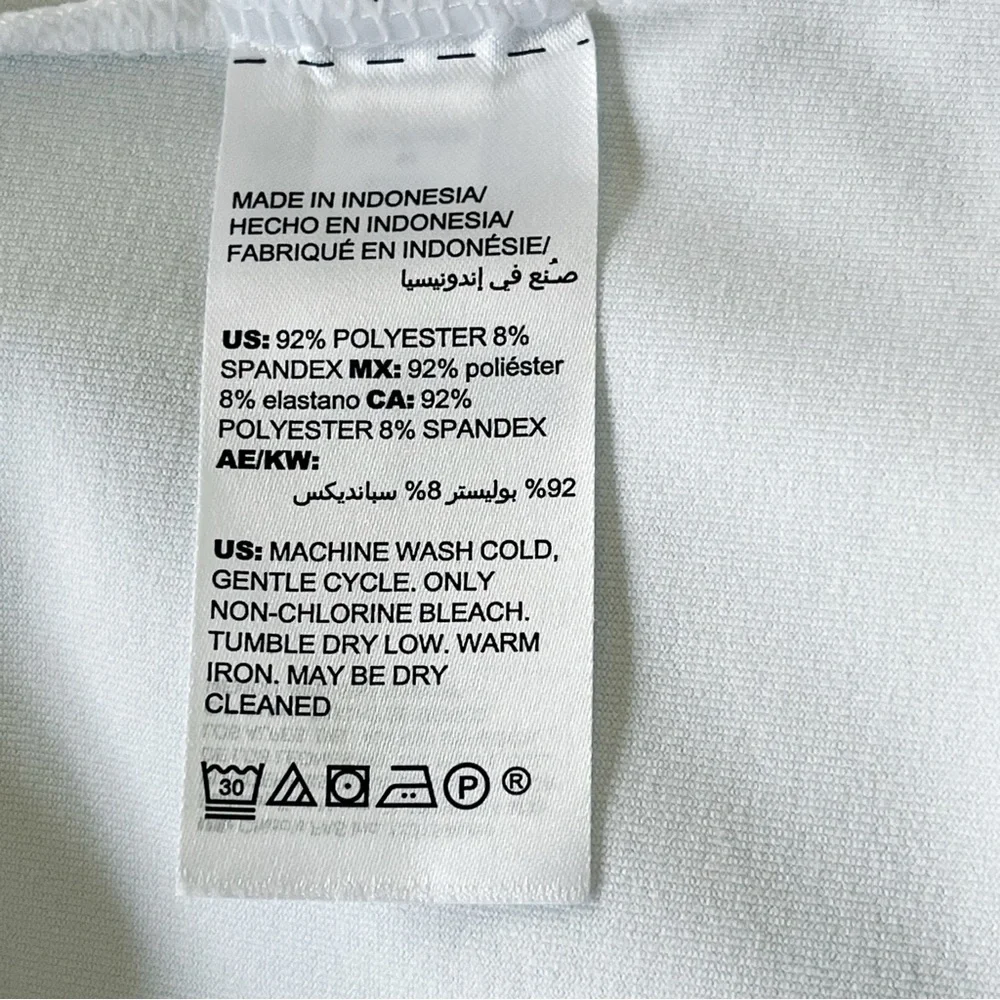 NWOT Chico’s White Sleeveless Collared Knit Top - Picture 4 of 4